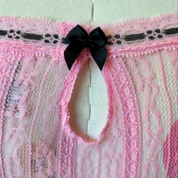 Victoria's Secret Vintage Pink Lace Hipster Cheeky Panty NWT Keyhole Bow HTF - Picture 5 of 12